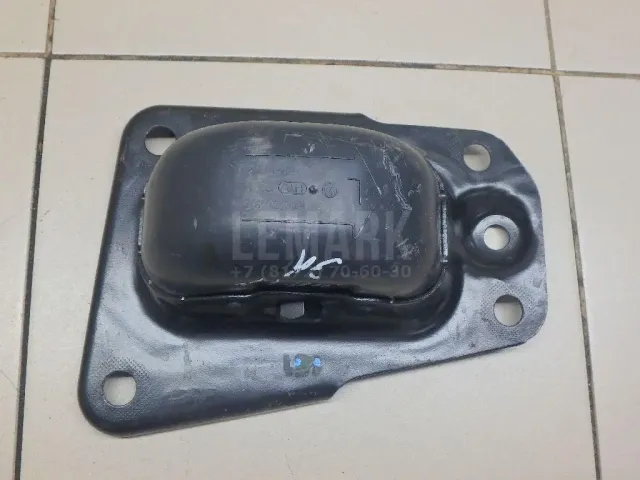 Кронштейн (п.з.к.) для  Audi TT(8N) 1998-2006