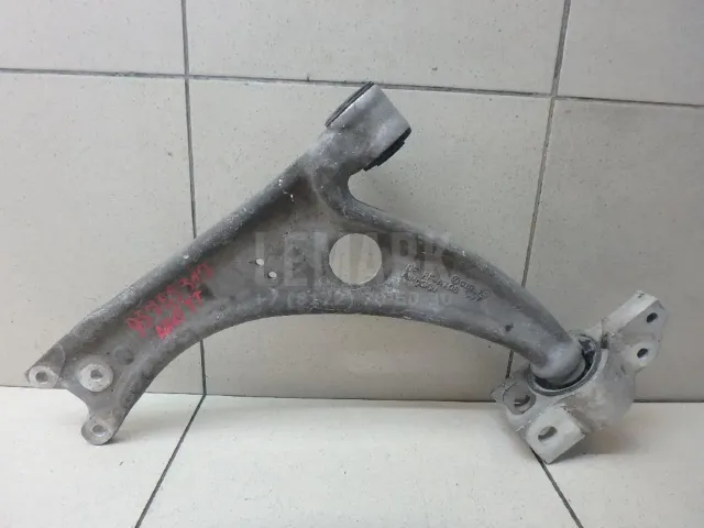 Рычаг передний нижний для  Audi Allroad quattro 2006-2012