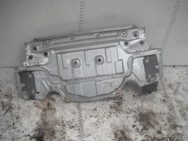 Панель задняя для  Audi Q3 (8U) 2012-2018