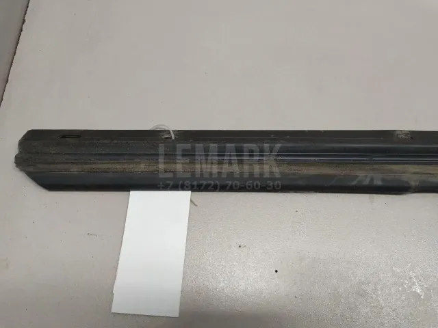 Накладка стекла переднего правого для  BMW 5-serie G30/G31/F90 2017-2023