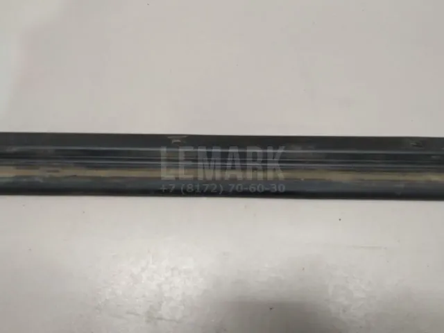 Накладка стекла переднего правого для  BMW 5-serie G30/G31/F90 2017-2023