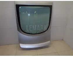 Дверь багажника со стеклом