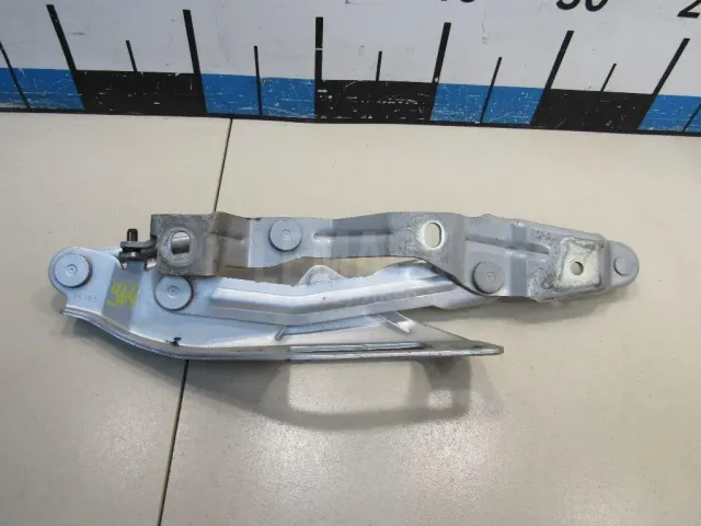 Петля капота правая для  Audi A6 [C6,4F] 2004-2011