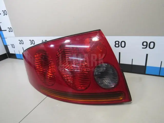 Фонарь задний левый для  Audi A2 [8Z0] 2000-2005