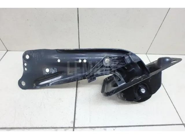 Рычаг задний продольный правый для  BMW X1 U11 2022