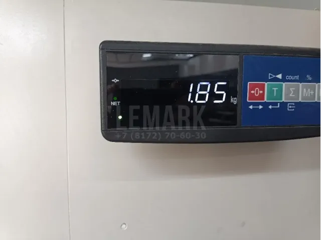 Обшивка крышки багажника