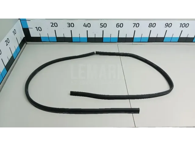Уплотнитель двери для  Exeed TXL (M32T) 2019