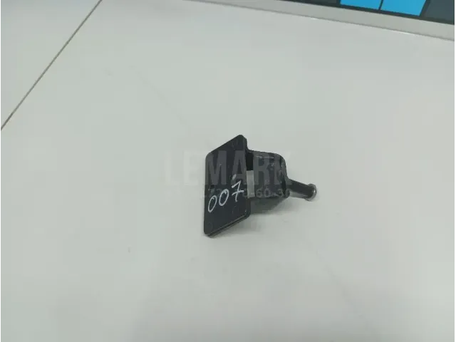Ответная часть замка капота
