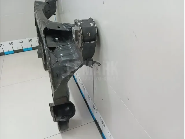 Балка подмоторная