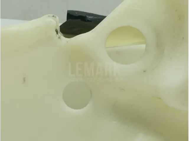 Бачок омывателя лобового стекла