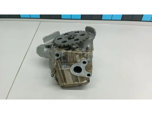 Насос масляный