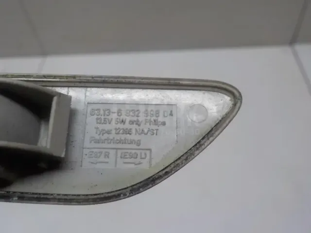 Повторитель на крыло белый для  Fiat Ritmo II 1983-1988