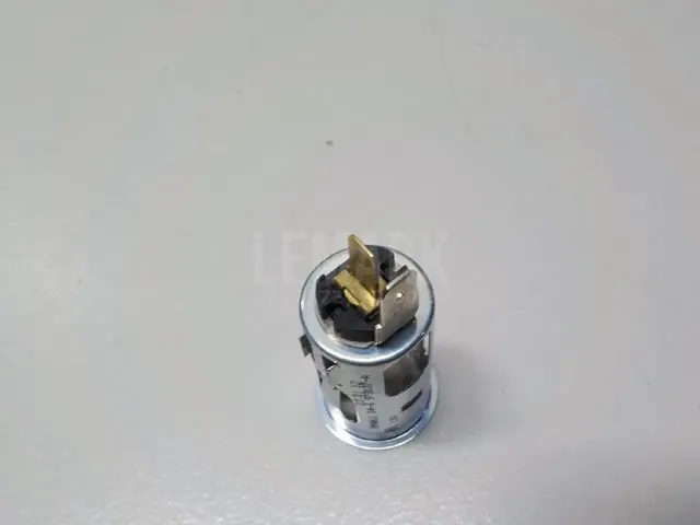 Гнездо прикуривателя для  Chrysler 300M 1998-2004