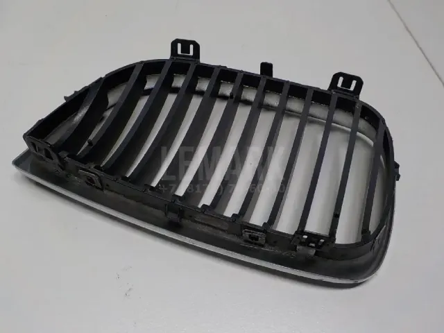 Решетка радиатора правая для  Fiat Panda 2003-2012
