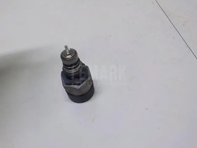 Регулятор давления топлива