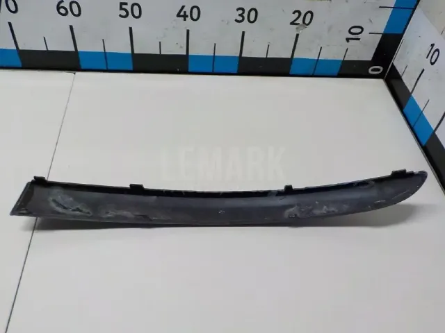 Молдинг переднего бампера правый для  BMW Z4 E85/E86 2002-2008