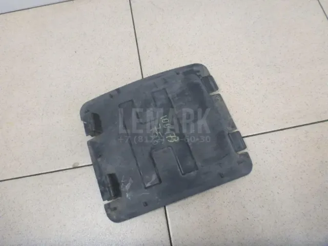 Лючок локера для  Chevrolet Suburban 2014-2020