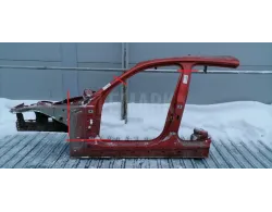Стойка передней двери