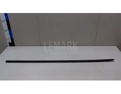 Накладка стекла заднего левого