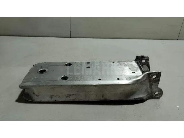 Кронштейн усилителя переднего бампера правый для  Chery Amulet (A15) 2006-2012