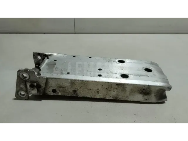 Кронштейн усилителя переднего бампера правый для  Chery Amulet (A15) 2006-2012