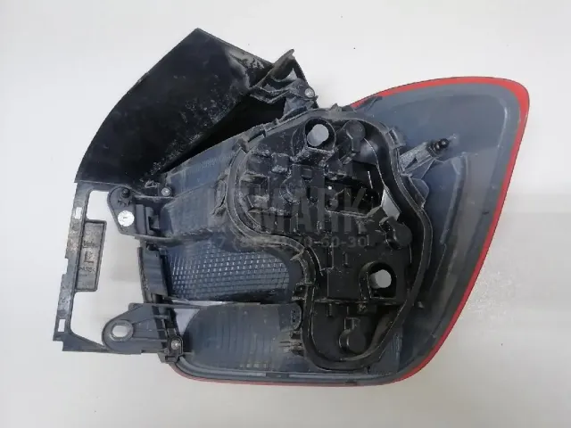 Фонарь задний левый для  Ford Fusion 2002-2012