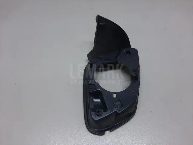 Рамка зеркала левого для  BMW 5-serie G30/G31/F90 2017-2023