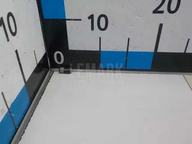 Штуцер трубки омывателя