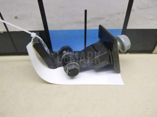 Петля двери задней левой верхняя для  Ford America Mustang 2014-2023