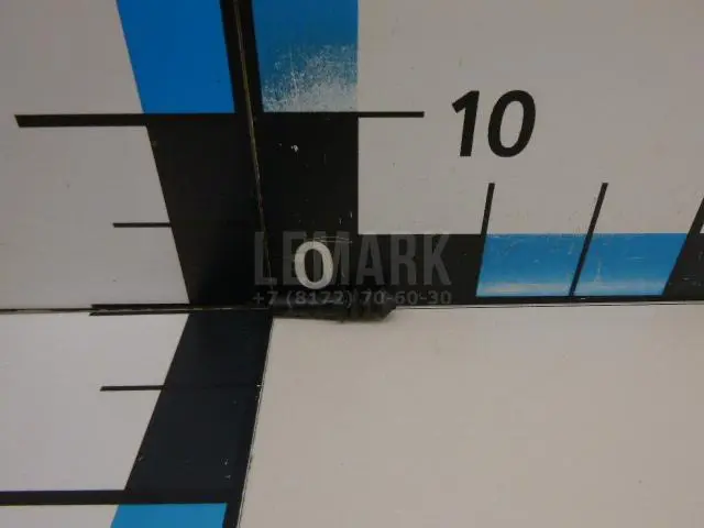 Замок лючка бензобака