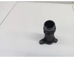 Фланец двигателя системы охлаждения