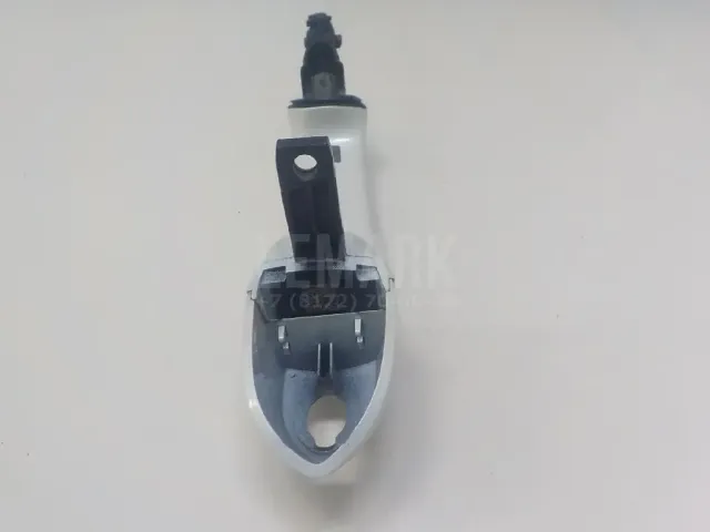 Ручка двери передней наружная левая для  Ford America Focus USA 2004-2007