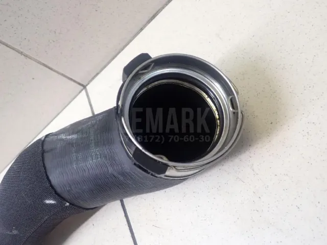 Патрубок интеркулера для  Chrysler Sebring/Dodge Stratus 2001-2007
