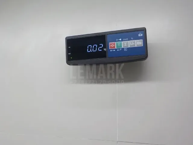 Отбойник крышки багажника