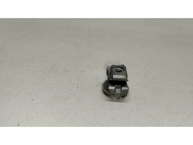 Крепеж фары для  Aurus