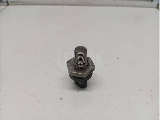 Датчик давления масла для  BMW 2-serie F22/F23/F87 2013-2020