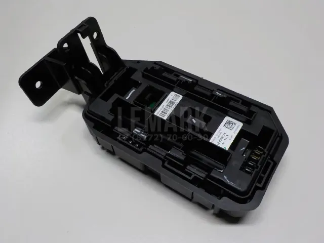 Блок предохранителей для  Ford Fusion 2002-2012
