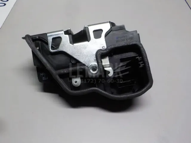 Замок двери передней правой для  Ford Focus II 2008-2011