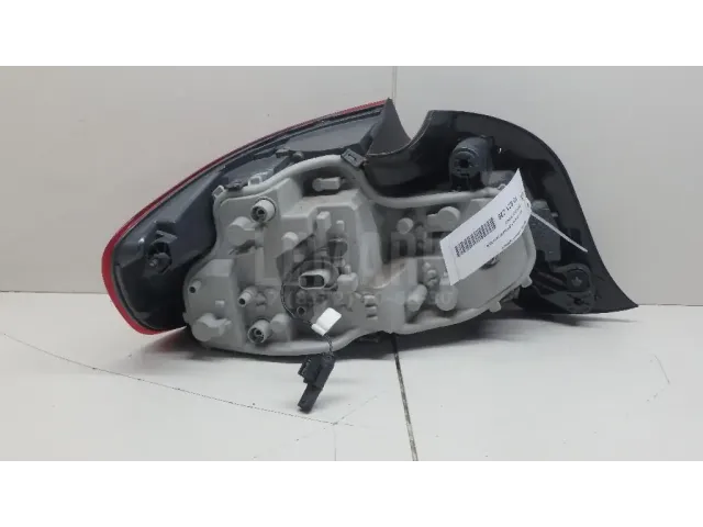 Фонарь задний правый для  Ford Fusion 2002-2012