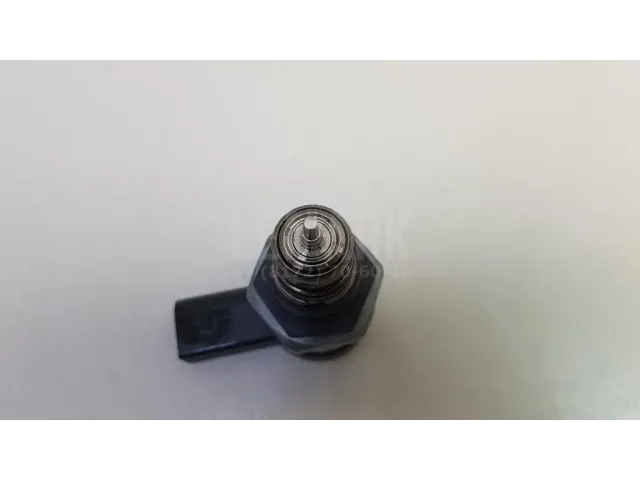 Регулятор давления топлива