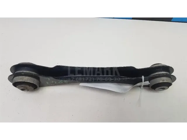 Рычаг задний верхний левый