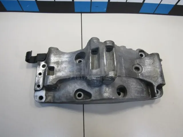 Кронштейн генератора для  Audi A4 [B6] 2000-2004
