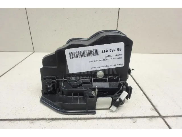 Замок двери передней правой для  Ford Ranger 2012-2015