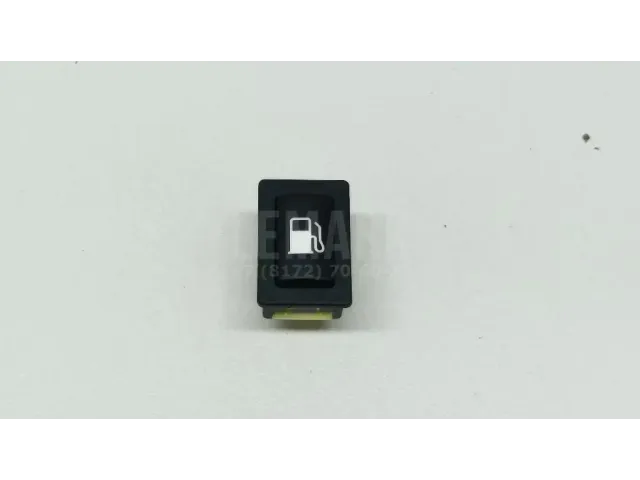 Кнопка открывания лючка бензобака