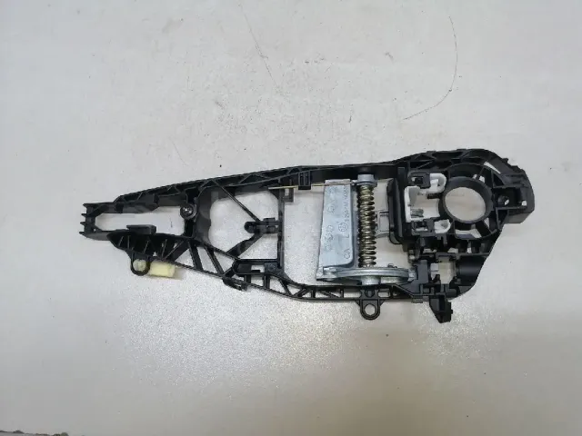 Кронштейн ручки для  Geely Emgrand EC7 (FE-1/2) 2011-2016