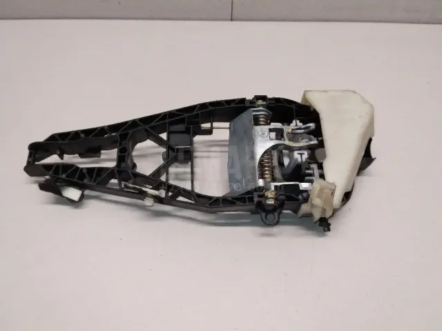 Кронштейн ручки для  Fiat Uno 1995-2010