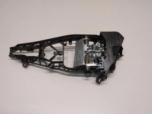 Кронштейн ручки для  Chrysler Crossfire 2003-2008