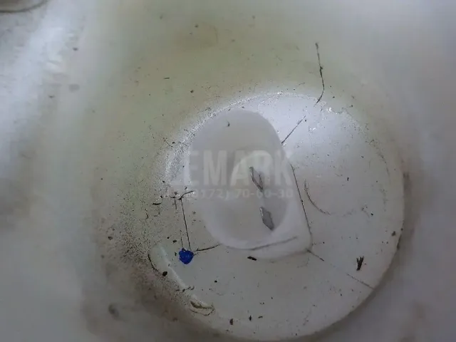 Бачок омывателя лобового стекла