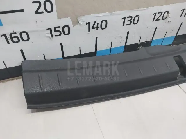 Обшивка багажника для  BMW 1-serie F40 2019-2024