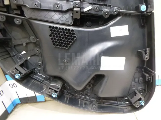 Обшивка двери задней правой для  Belgee X50 2023